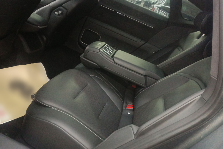 阿维塔12 2025款 Ultra增程版中控内饰21