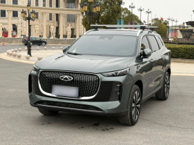 奇瑞 瑞虎8 PLUS 2025款 290TGDI DCT尊贵型 5座