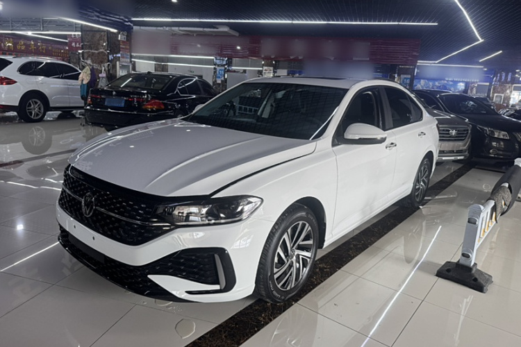 大众 朗逸 2024款 1.5L 自动星空五百万版车身外观1