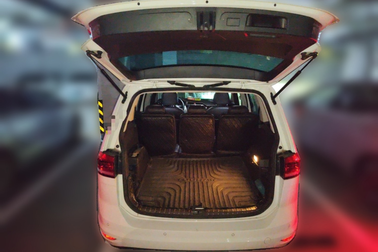 大众 2016款 途安L 280TSI DSG舒雅版中控内饰23