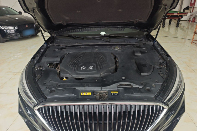 红旗H5 2019款 30TD 灵动版机舱底盘24