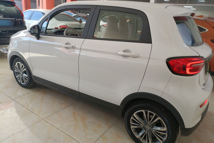 零跑汽车 零跑T03 2024款 310舒享版车身外观4