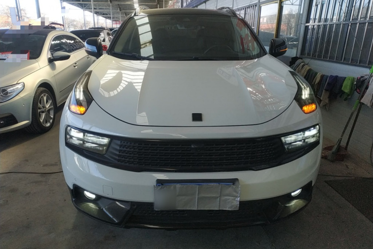 领克01 2017款 2.0T 四驱劲Pro版车身外观2