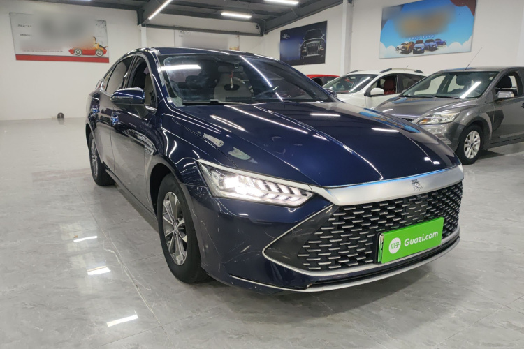 比亚迪 秦PLUS 2023款 冠军版 DM-i 55KM领先型车身外观3