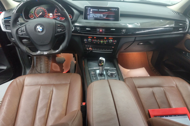 宝马X5（平行进口） 中控内饰7002
