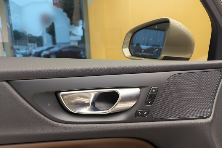 沃尔沃S60 2024款 B4 智逸豪华版中控内饰7005