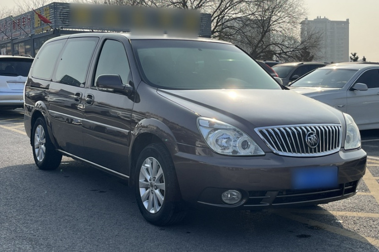 别克GL8 2014款 2.4L 行政版车身外观6002