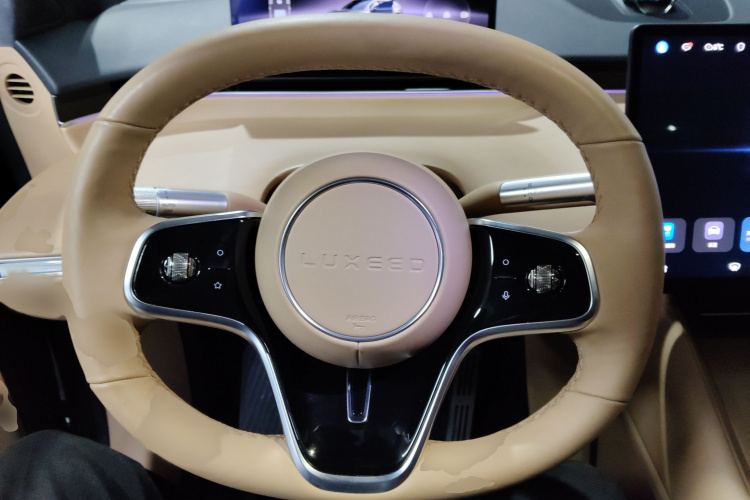 鸿蒙智行 智界R7 2024款 纯电 802km Max局部细节13