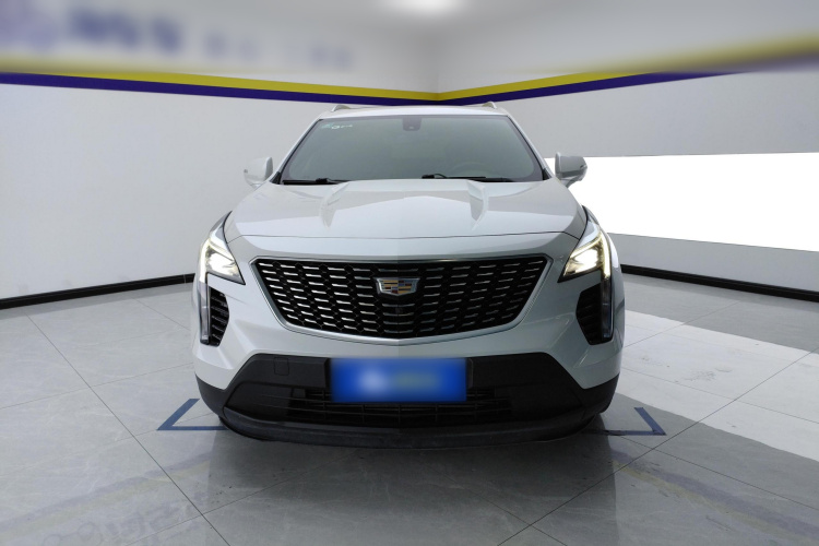 凯迪拉克XT4 2018款 28T 两驱技术型车身外观2