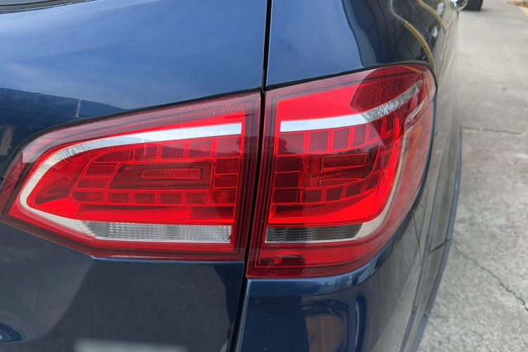 哈弗H6 2014款 运动版 1.5T 手动两驱精英型车身外观6004