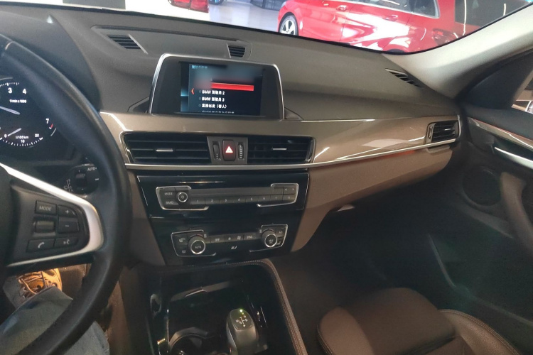 宝马X1 2019款 sDrive18Li 尊享型局部细节16
