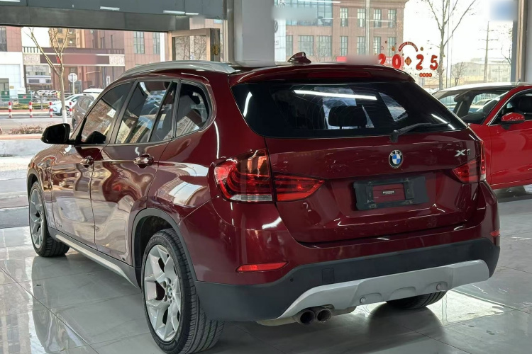 宝马X1 2014款 sDrive18i X设计套装车身外观6003