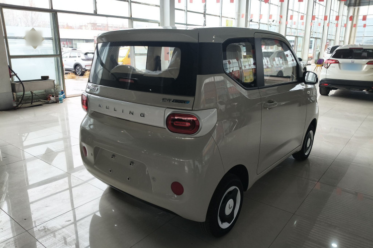 五菱汽车 宏光MINIEV 2024款 第三代 215km 青春版车身外观7