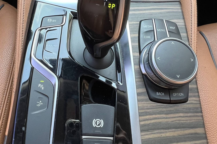 宝马6系GT 2018款 630i 豪华设计套装局部细节18