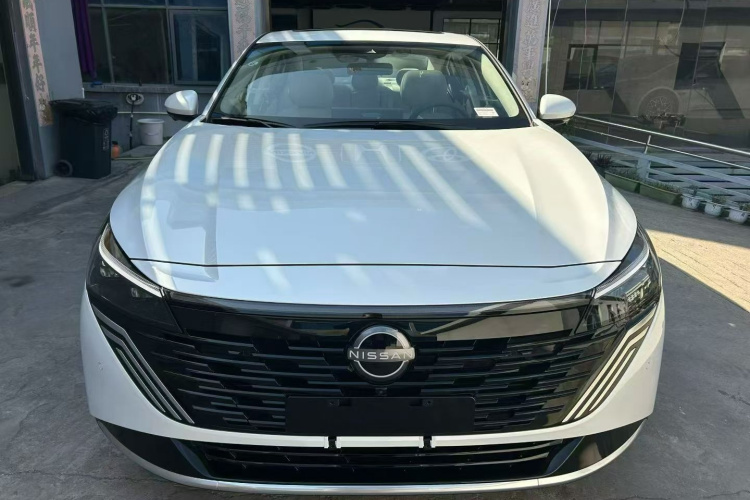 日产 天籁 2026款 鸿蒙座舱 2.0L 智能超舒适版车身外观6001