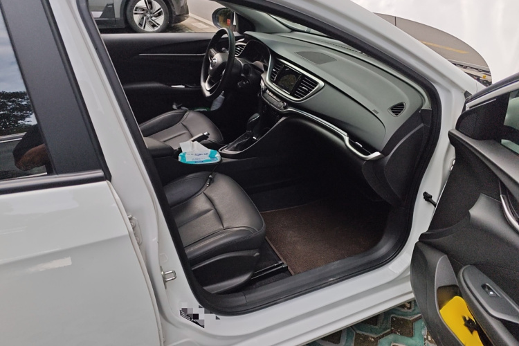 别克 英朗 2021款 改款 1.3T 自动轻混动精英型局部细节9005