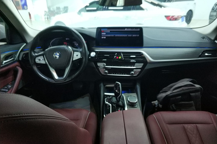 宝马5系新能源 2022款 改款 535Le 豪华套装中控内饰12