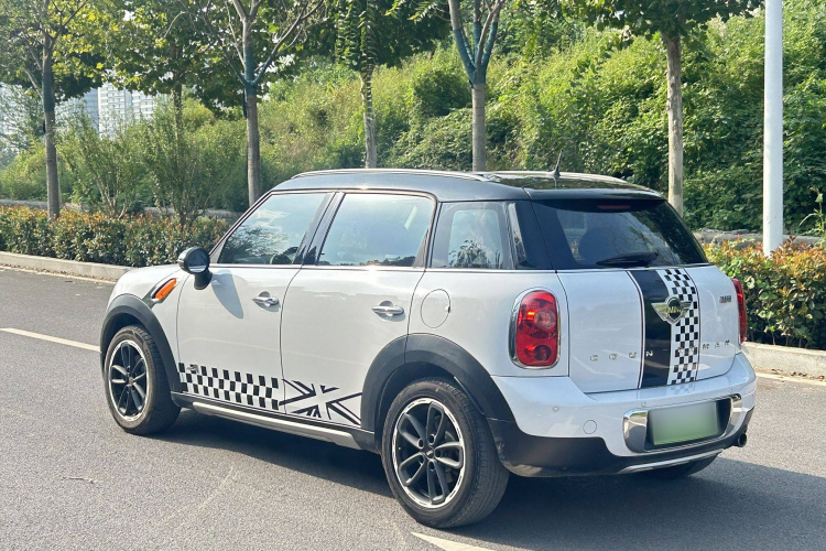 MINI Countryman 2014款 1.6T COOPER ALL4 Fun车身外观6003