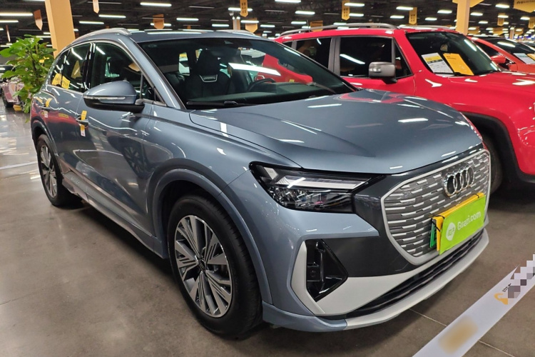 奥迪Q4 e-tron 2024款 40 e-tron 创行版车身外观6002