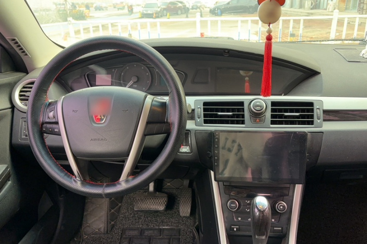 荣威550 2013款 经典版 550 1.8L 自动风尚型中控内饰7004