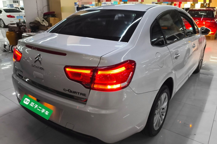 雪铁龙 世嘉 2013款 三厢 1.6L 自动品享型车身外观6005