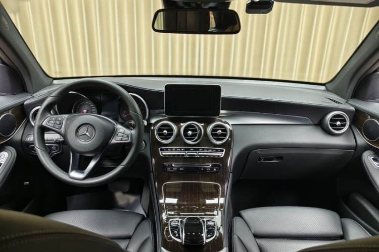奔驰GLC 2017款 GLC 260 4MATIC 豪华型中控内饰7010