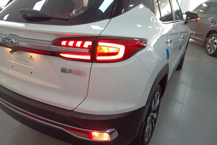 江汽集团 瑞风S4 2019款 1.6L 手动超越型车身外观9