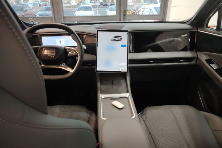 吉利银河 银河L7 2025款 EM-i 115km 远航版中控内饰12