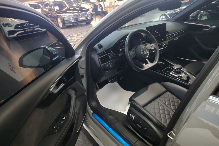 奥迪S4 2020款 S4 3.0TFSI中控内饰20