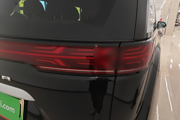 腾势D9 2024款 EV 600 四驱旗舰型车身外观9