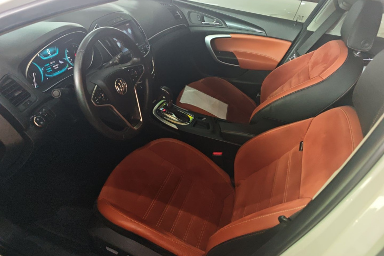 别克 君威 2015款 1.6T 精英技术型局部细节19