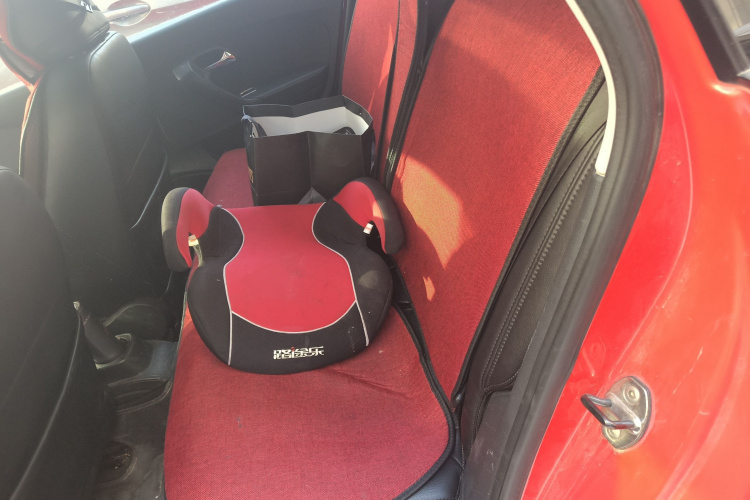 大众 Polo 2011款 1.6L 自动致酷版中控内饰21