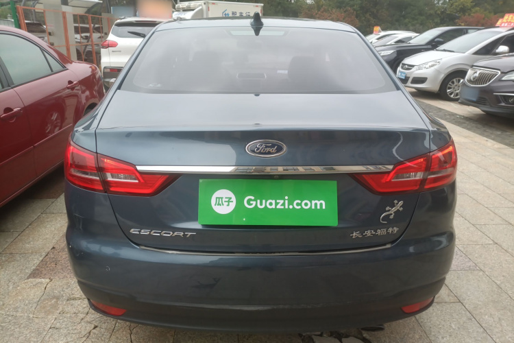 福特 福睿斯 2019款 改款 1.5L 自动悦享型 国VI车身外观6