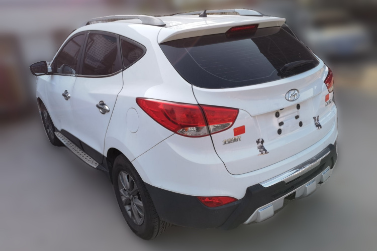 北京现代ix35 2015款 2.0L 自动两驱舒适型 国V车身外观5