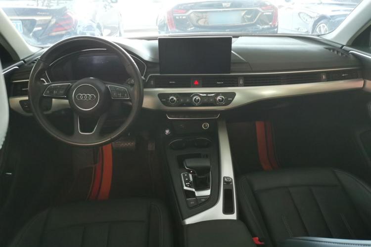 奥迪A4L 2020款 40 TFSI 时尚致雅型中控内饰7003