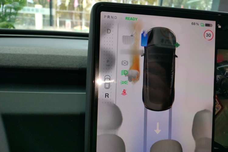 特斯拉 Model 3 2023款 后轮驱动版局部细节18