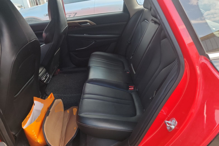 小鹏P5 2022款 550E中控内饰7004