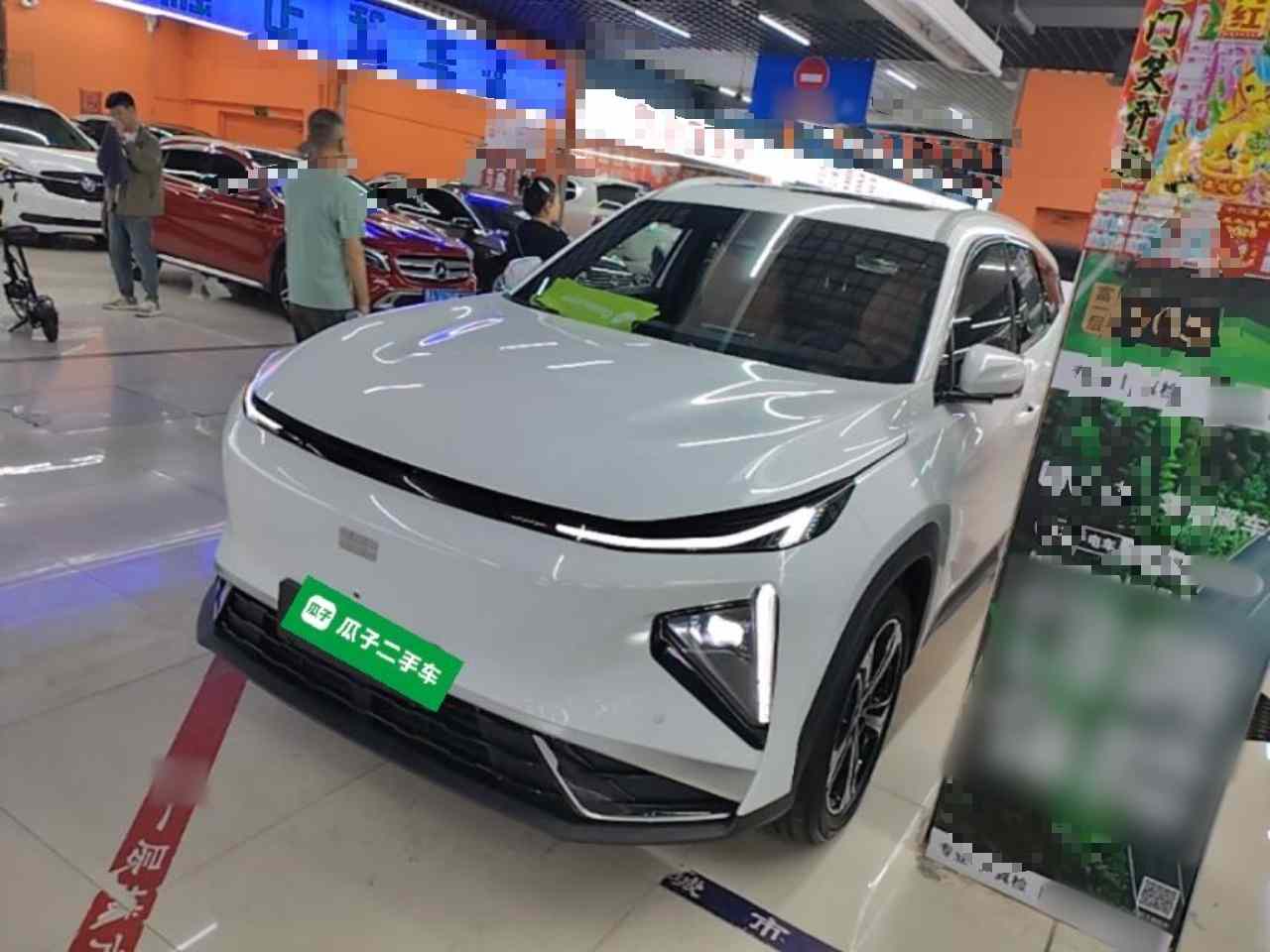 吉利银河 银河L7 2025款 EM-i 115km 探索+版(2)