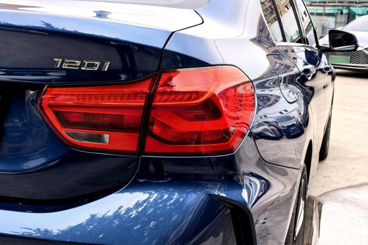 宝马1系 2021款 改款 120i M运动版车身外观6015