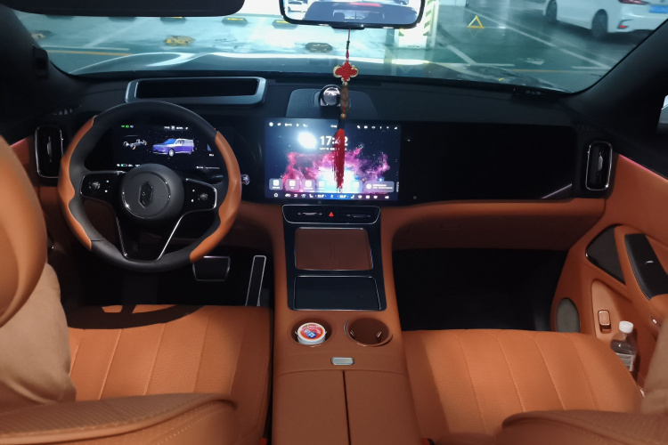 鸿蒙智行 问界M8 2025款 纯电 Max+ 六座四驱版中控内饰12