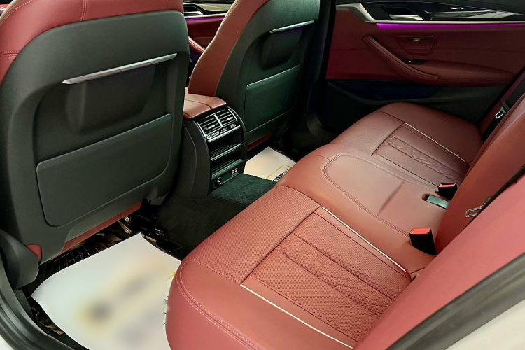 宝马5系 2021款 525Li M运动套装中控内饰7004