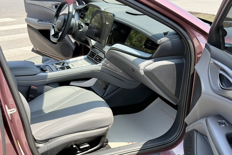 比亚迪 海豹 2024款 荣耀版 DM-i 1.5L 121km 豪华型局部细节23