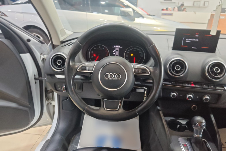 奥迪A3 2015款 Limousine 35 TFSI 百万纪念智领型局部细节13