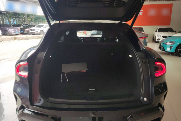 小米汽车 小米YU7 2025款 超长续航高性能四驱Max版局部细节23