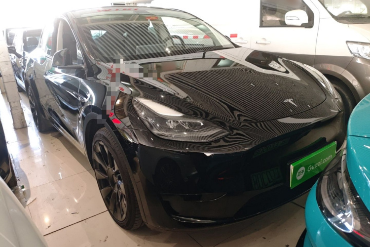 特斯拉 Model Y 2022款 后轮驱动版车身外观3