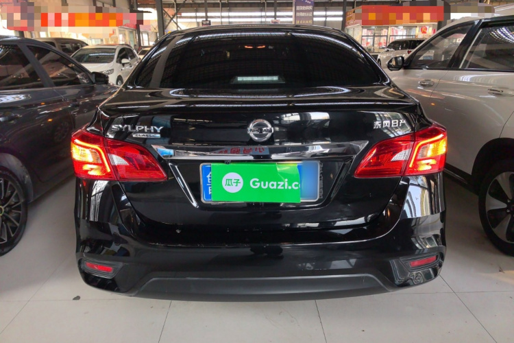 日产 轩逸 2024款 改款 经典 1.6XE CVT舒适版车身外观6