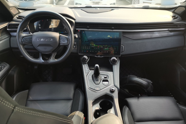 领克01 2023款 1.5TD EM-F PM中控内饰12