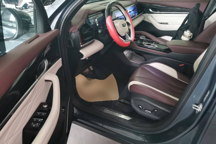 吉利汽车 星越L 2021款 2.0TD DCT EVO两驱尊贵型中控内饰20