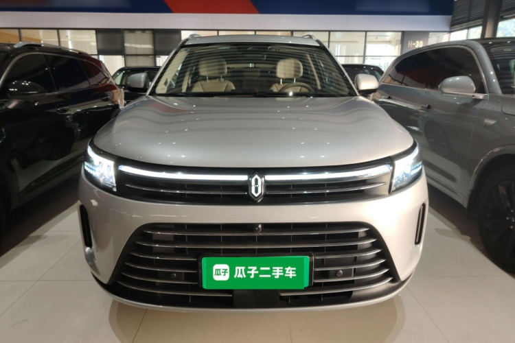 鸿蒙智行 问界M7 2024款 1.5T 后驱Plus版 5座车身外观2