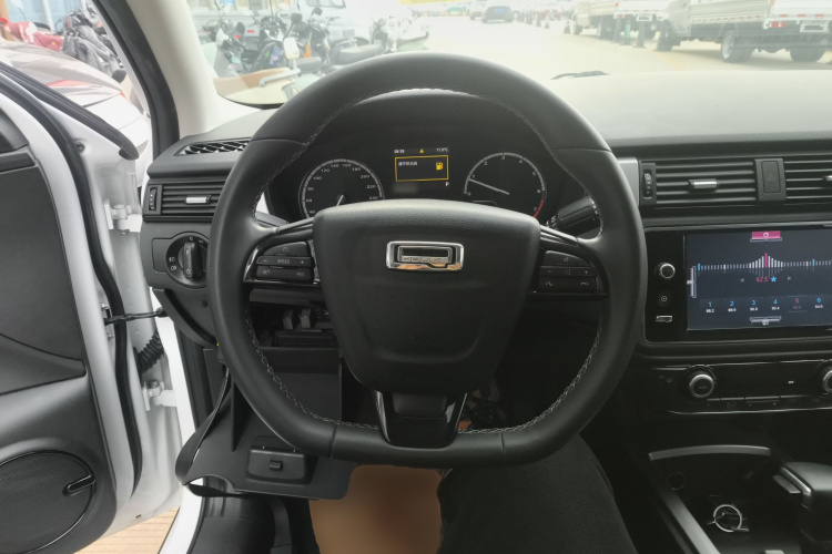 观致3 2016款 都市SUV 1.6T 自动致悦型中控内饰13